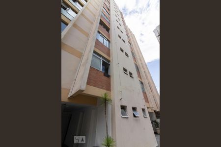 Apartamento à venda com 66m², 2 quartos e 1 vaga Apartamento à venda com 66m², 2 quartos e 1 vagaFachada