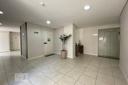 Apartamento para alugar com 64m², 3 quartos e 1 vaga Apartamento para alugar com 64m², 3 quartos e 1 vagaHall Social