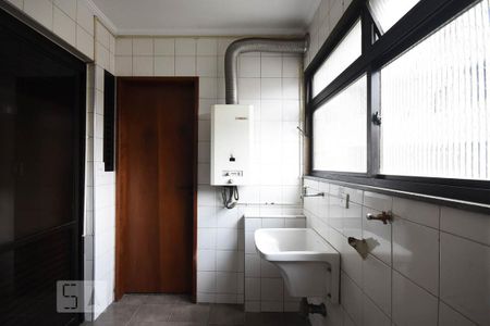 Área de Serviço de apartamento para alugar com 2 quartos, 70m² em Real Parque, São Paulo