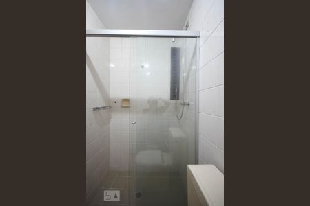 Detalhe do Banheiro de apartamento para alugar com 2 quartos, 70m² em Real Parque, São Paulo