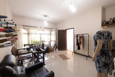 Sala de casa à venda com 3 quartos, 200m² em Quarta Parada, São Paulo