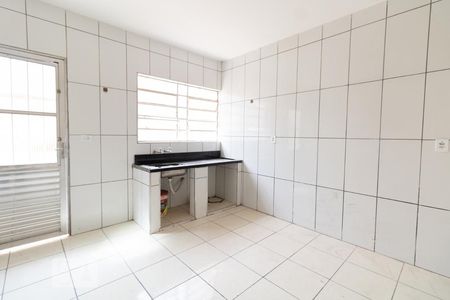Casa para alugar com 130m², 2 quartos e sem vaga Casa para alugar com 130m², 2 quartos e sem vagaCozinha
