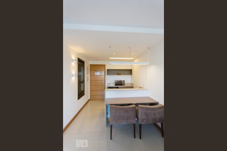 Sala/Cozinha de apartamento à venda com 1 quarto, 36m² em Jacarepaguá, Rio de Janeiro