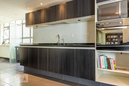 Apartamento à venda com 280m², 4 quartos e 2 vagasCozinha