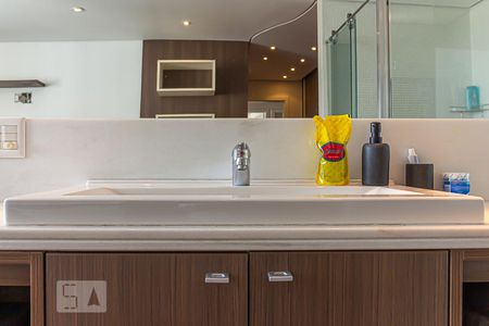 Apartamento à venda com 280m², 4 quartos e 2 vagasBanheiro da Suíte 2