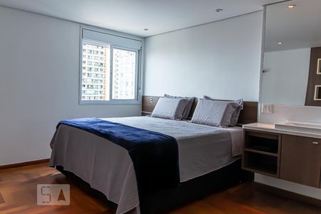 Apartamento à venda com 280m², 4 quartos e 2 vagasSuíte 2