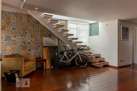 Apartamento à venda com 280m², 4 quartos e 2 vagasHall