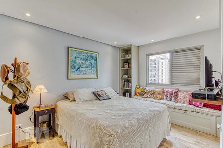 Suíte de apartamento para alugar com 2 quartos, 90m² em Vila Olímpia, São Paulo