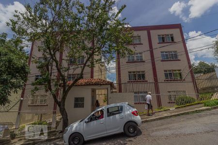 Fachada de apartamento à venda com 2 quartos, 72m² em João Pinheiro, Belo Horizonte