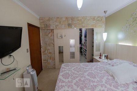 Casa à venda com 360m², 3 quartos e 5 vagasSuíte 2