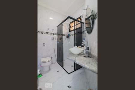 Casa à venda com 360m², 3 quartos e 5 vagasBanheiro da Suíte 1