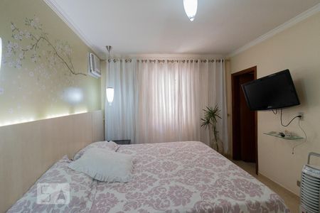 Casa à venda com 360m², 3 quartos e 5 vagasSuíte 2