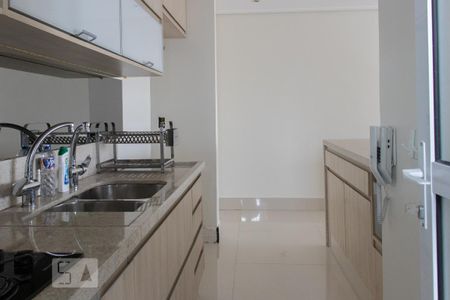 Apartamento à venda com 81m², 2 quartos e 2 vagas Apartamento à venda com 81m², 2 quartos e 2 vagasCozinha