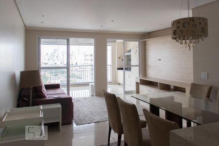 Sala de apartamento à venda com 2 quartos, 81m² em Vila Gumercindo, São Paulo