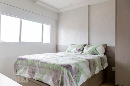 Quarto de kitnet/studio para alugar com 1 quarto, 33m² em Centro, Curitiba
