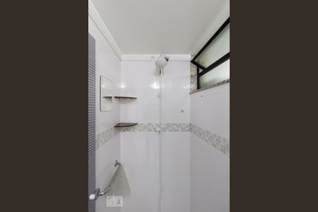 Banheiro de apartamento para alugar com 3 quartos, 62m² em Mercês, Curitiba