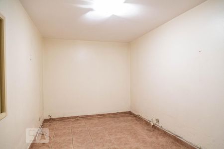 Casa à venda com 500m², 4 quartos e 3 vagas Casa à venda com 500m², 4 quartos e 3 vagasCasa 2 - Quarto