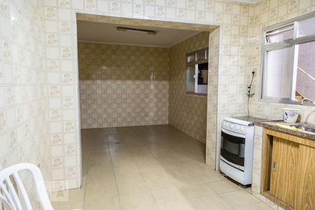 Casa à venda com 500m², 4 quartos e 3 vagas Casa à venda com 500m², 4 quartos e 3 vagasCasa 2 - Cozinha