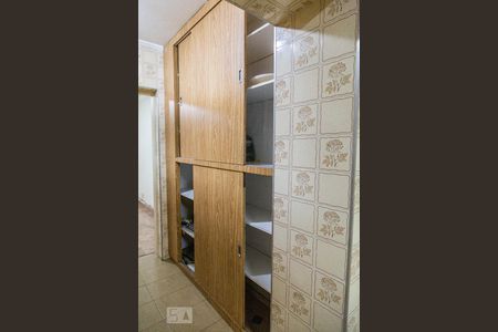 Casa à venda com 500m², 4 quartos e 3 vagas Casa à venda com 500m², 4 quartos e 3 vagasCasa 2 - Cozinha