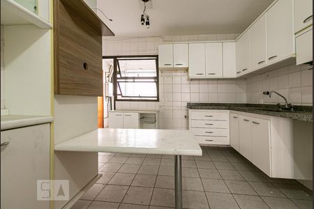Apartamento à venda com 164m², 3 quartos e 3 vagasCozinha