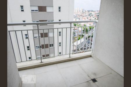 SACADA de apartamento para alugar com 1 quarto, 40m² em Umuarama, Osasco