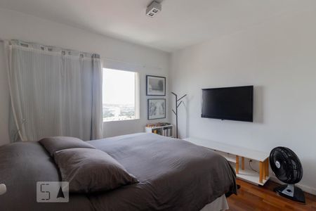 Suíte de apartamento para alugar com 2 quartos, 105m² em Sumarezinho, São Paulo