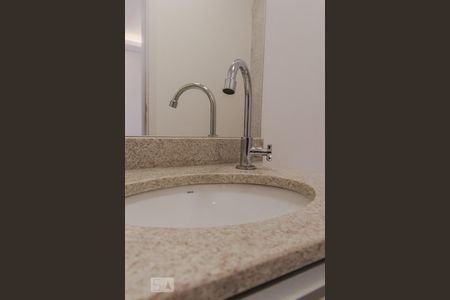 Banheiro de apartamento para alugar com 1 quarto, 45m² em Brás, São Paulo