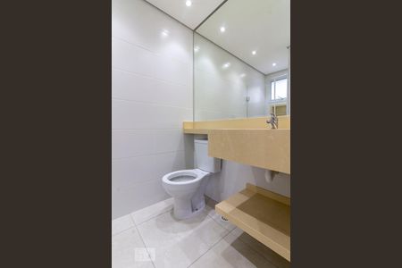 Banheiro Corredor de apartamento para alugar com 2 quartos, 56m² em Vila Jacuí, São Paulo