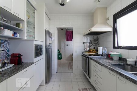Apartamento à venda com 225m², 4 quartos e 3 vagasCozinha