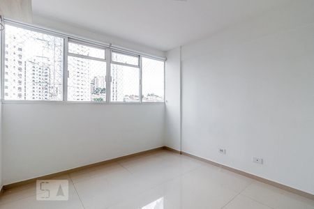 Quarto 1 de apartamento para alugar com 2 quartos, 57m² em Parque da Mooca, São Paulo