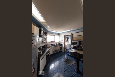 Apartamento para alugar com 120m², 3 quartos e 3 vagasCozinha