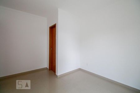 Quarto 1 de casa para alugar com 2 quartos, 117m² em Vila Lúcia, São Paulo