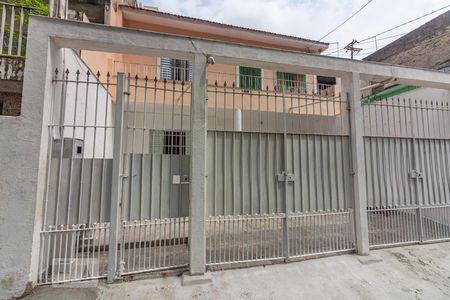 Fachada  de casa para alugar com 1 quarto, 49m² em Butantã, São Paulo