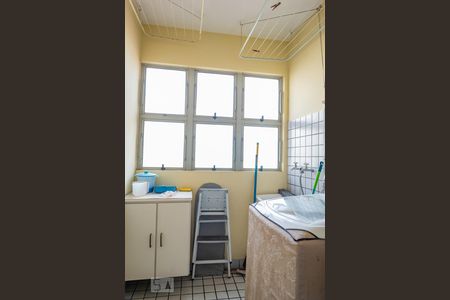 Apartamento à venda com 60m², 2 quartos e 1 vaga Apartamento à venda com 60m², 2 quartos e 1 vagaÁrea de Serviço