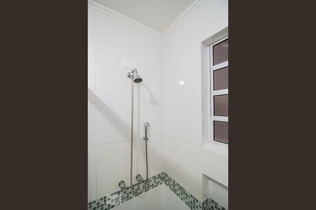 Chuveiro de apartamento à venda com 2 quartos, 76m² em Menino Deus, Porto Alegre