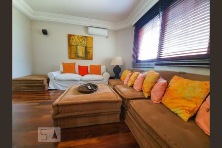 Apartamento à venda com 276m², 4 quartos e 4 vagasSala de TV