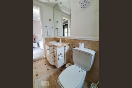 Apartamento à venda com 276m², 4 quartos e 4 vagasBanheiro suíte 1