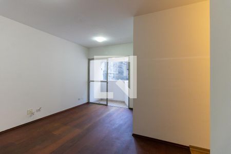 Apartamento para alugar com 65m², 2 quartos e 1 vagaSala 