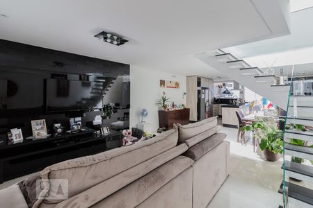 Sala de casa para alugar com 3 quartos, 255m² em Silveira, Santo André