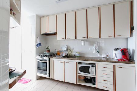 Apartamento à venda com 85m², 3 quartos e 2 vagasCozinha 