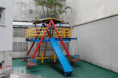 Apartamento à venda com 85m², 3 quartos e 2 vagasÁrea Comum - Playground