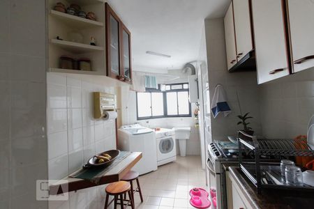 Apartamento à venda com 85m², 3 quartos e 2 vagasCozinha 