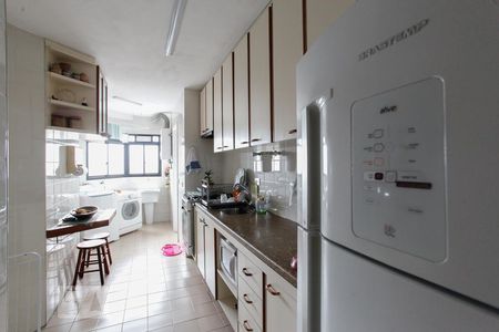 Apartamento à venda com 85m², 3 quartos e 2 vagasCozinha 