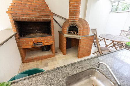 Apartamento à venda com 134m², 3 quartos e 2 vagasChurrasqueira