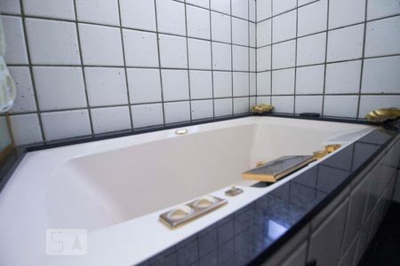 Apartamento para alugar com 300m², 4 quartos e 3 vagasbanheira