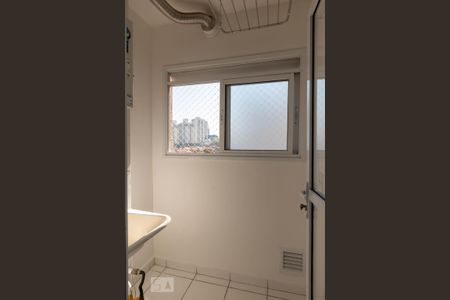 Studio para alugar com 35m², 1 quarto e sem vaga Studio para alugar com 35m², 1 quarto e sem vagaÁrea de Serviço