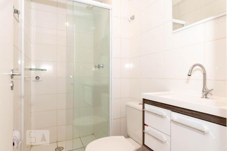 Banheiro de kitnet/studio para alugar com 1 quarto, 35m² em Quinta da Paineira, São Paulo