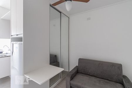 Studio de kitnet/studio para alugar com 1 quarto, 15m² em Vila Marieta, São Paulo