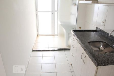 Cozinha de apartamento para alugar com 2 quartos, 62m² em Jardim Messina, Jundiaí
