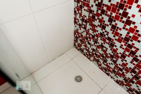 Banheiro Social de apartamento para alugar com 2 quartos, 69m² em Camargos, Guarulhos